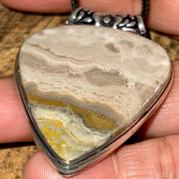 Beautiful Gray & Yellow Bumblebee Jasper 2 1/4” - Picture 7 of 17